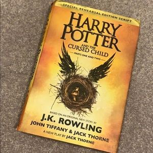 🦄3/$30 Harry Potter and the Cursed Child Book